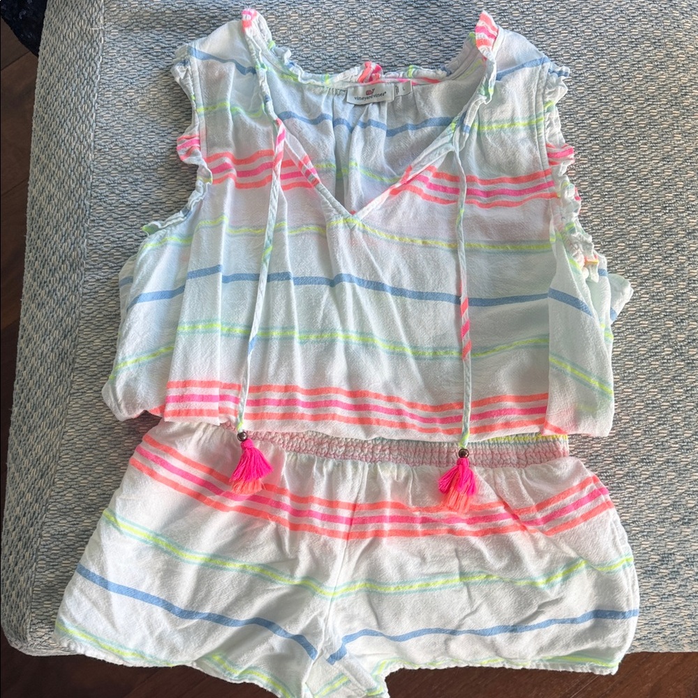 Vineyard Vines 2 Piece Short Set-Lg top and Med bottoms